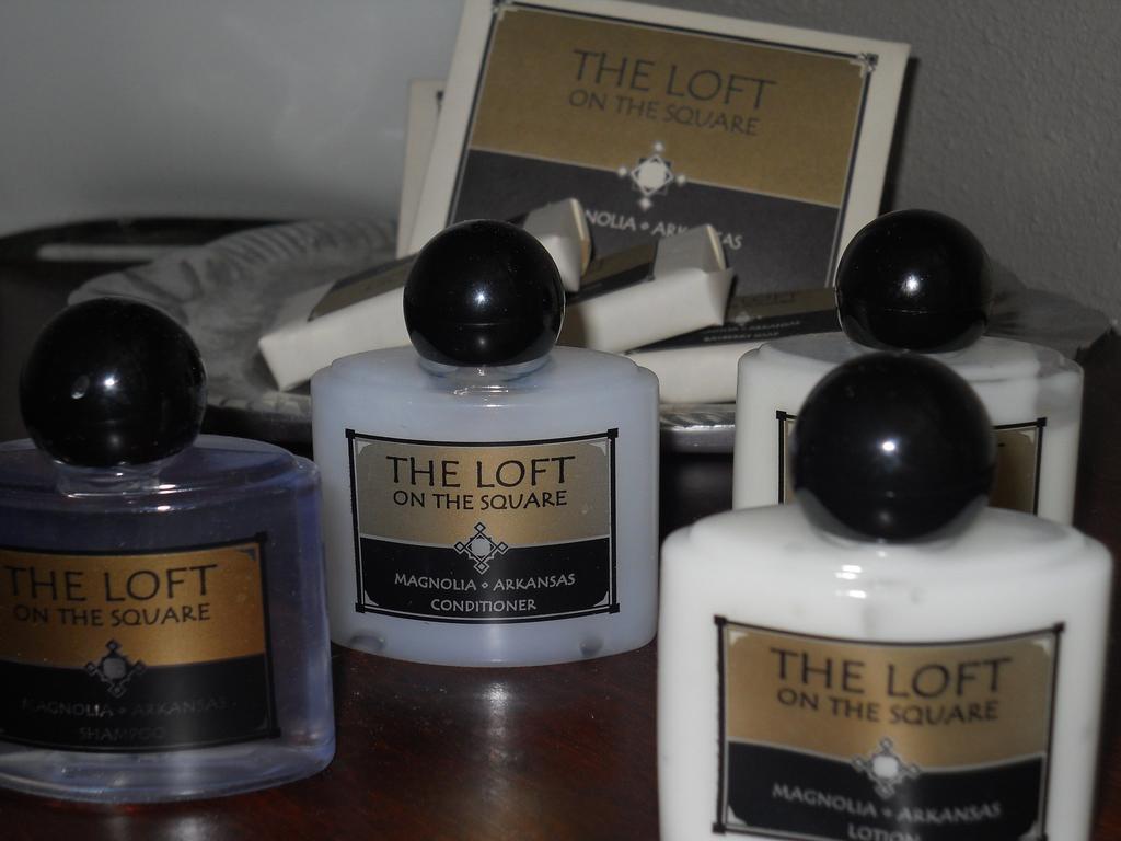 The Loft On The Square Ξενοδοχείο Magnolia Εξωτερικό φωτογραφία